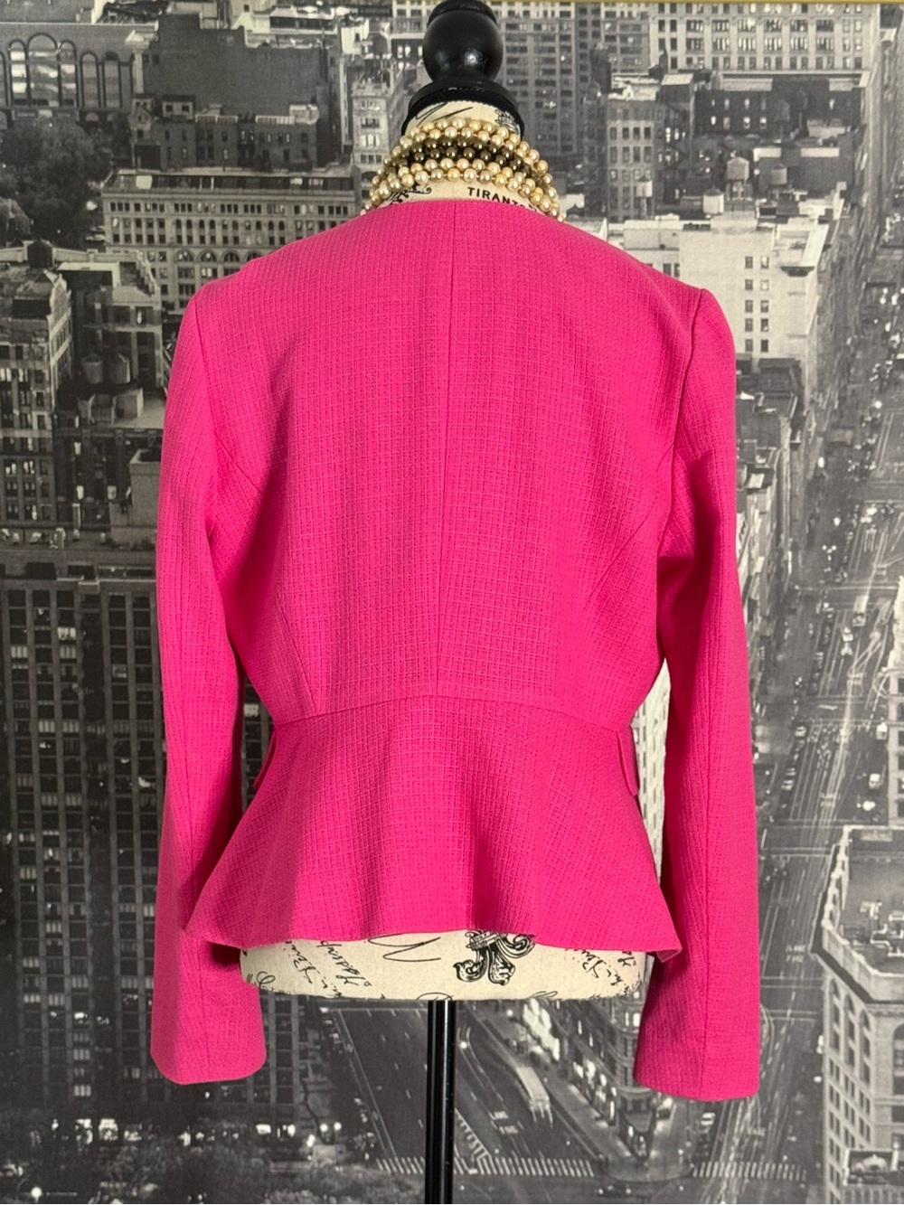 Ann Taylor Textured Blazer in Vibrant Hot Pink - Picture 7 of 11